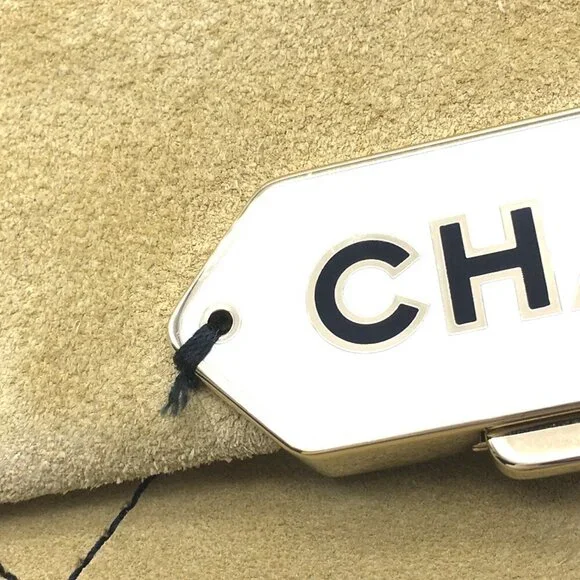 CHANEL Cream Shoulder Bag - Picture 6 of 13